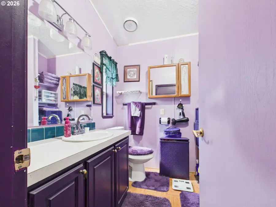 190 SE Kristen Dr, Irrigon, OR 97844 - #3