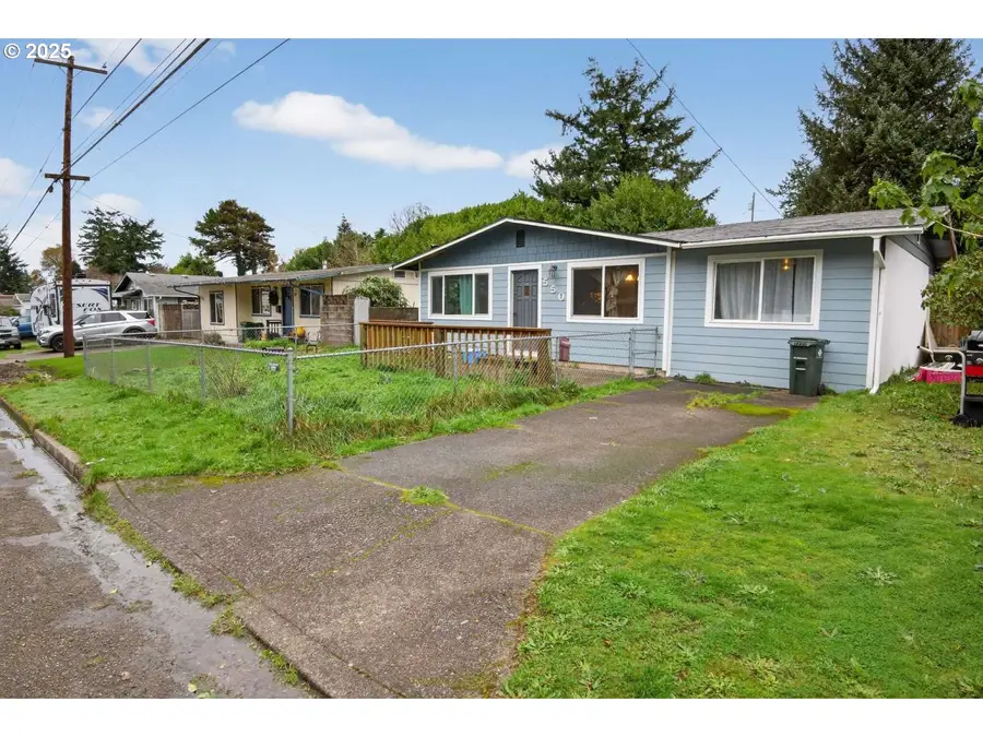 550 N Wasson St, Coos Bay, OR 97420 - Image #2