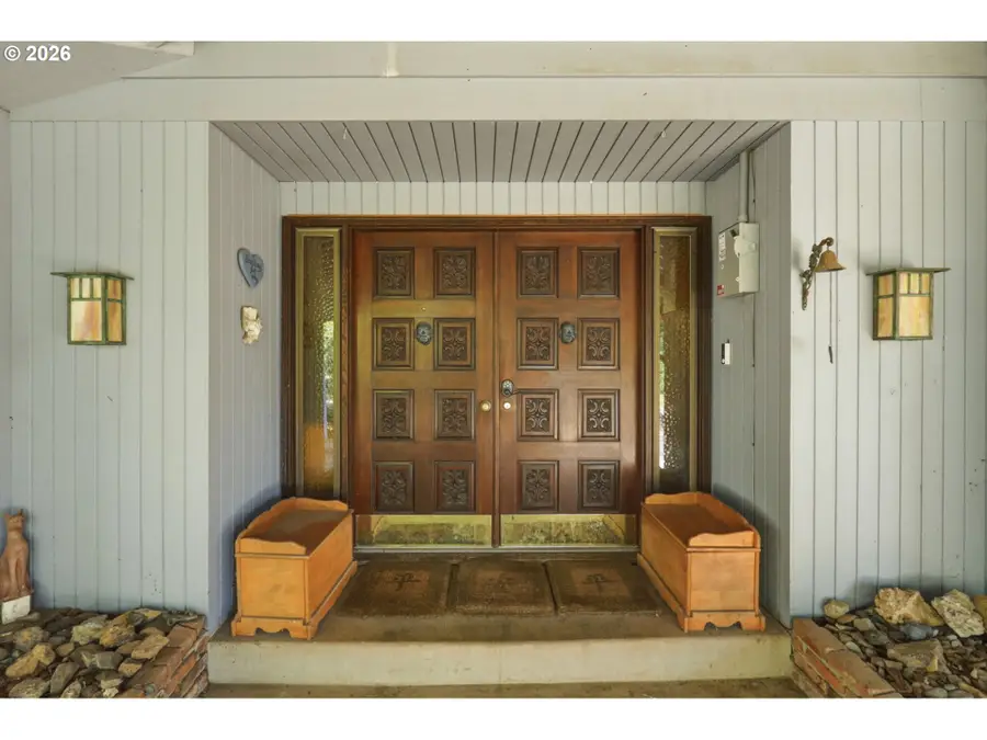 19720 S Hinkle Rd, Redland, OR 97045 - #2