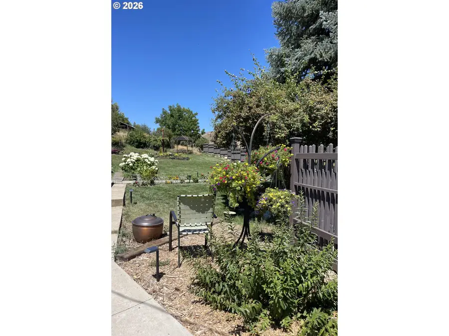 43580 Old Foothill Rd, Richland, OR 97870 - #3