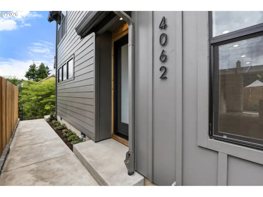 4062 SE Long St, Portland, OR 97202 - #2
