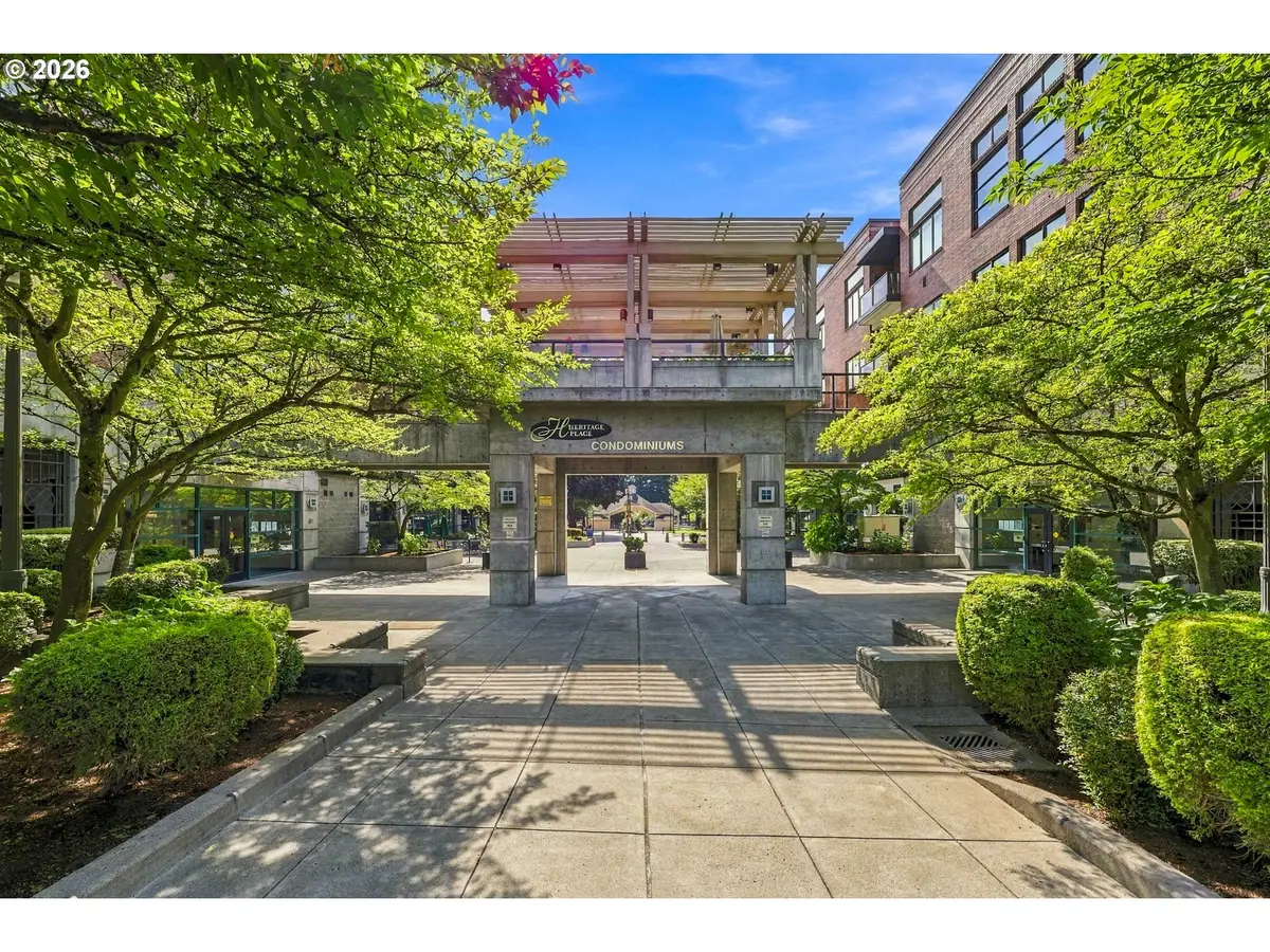 400 W 8th St #207, Vancouver, WA 98660 - #1