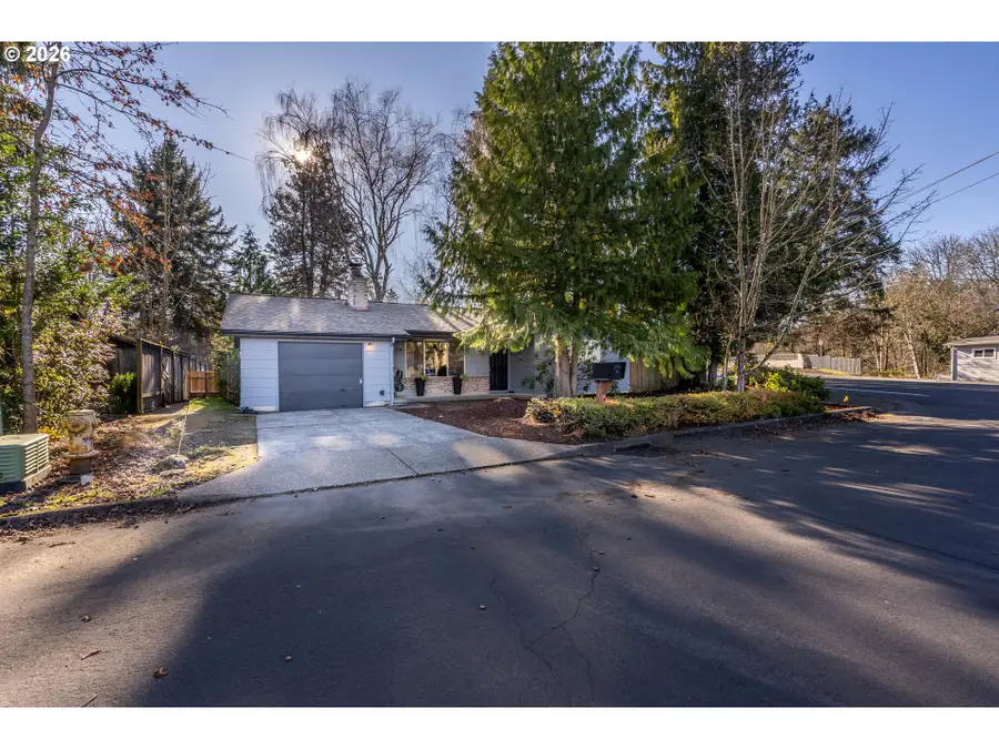 10480 SW Meadow St, Tigard, OR 97223 - #2
