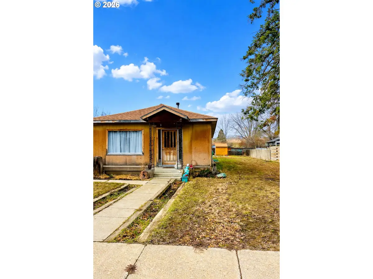 1917 Ash St, Baker City, OR 97814 - Image #1