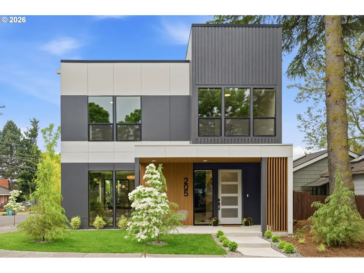 205 W 28th St, Vancouver, WA 98660 - #1