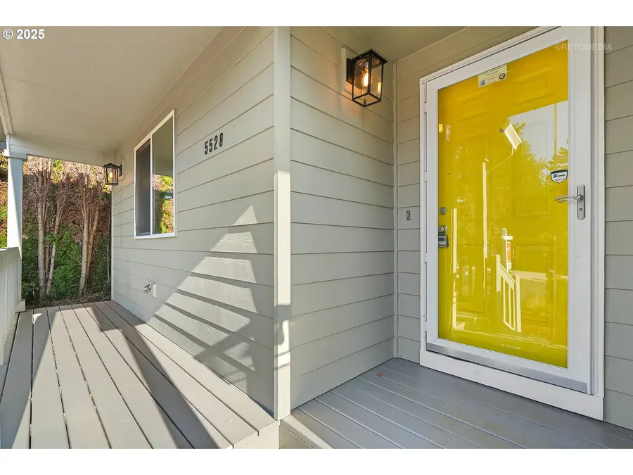 5528 SE 140th Ave, Portland, OR 97236 - Image #2