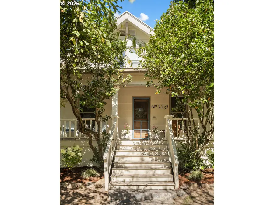 2235 SE Brooklyn St, Portland, OR 97202 - #2