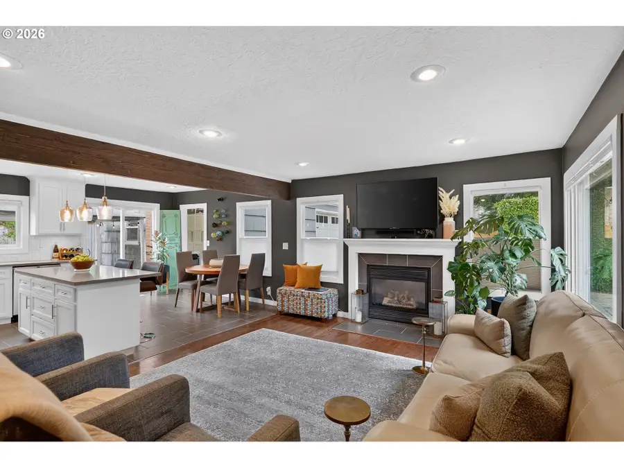 3675 SW 93rd Ave, Portland, OR 97225 - #2