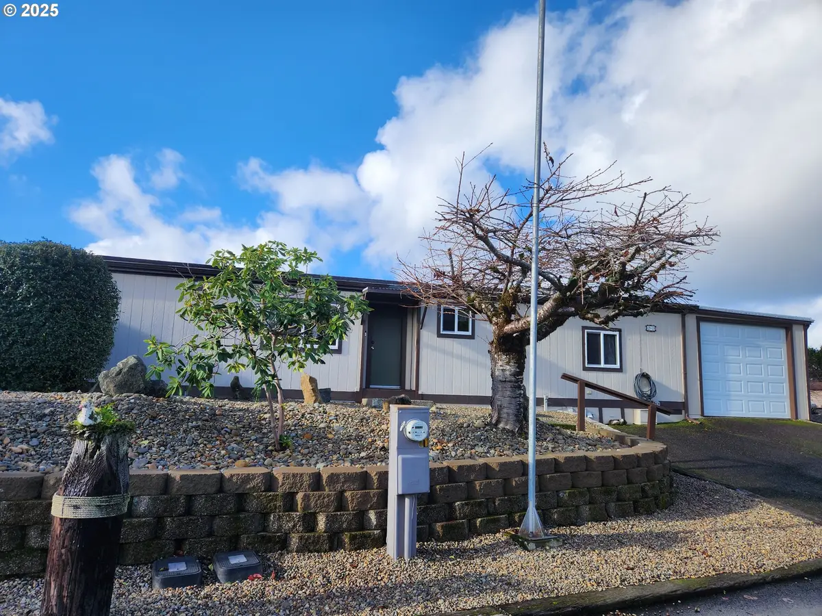 100 River Bend Rd #21, Reedsport, OR 97467 - #1