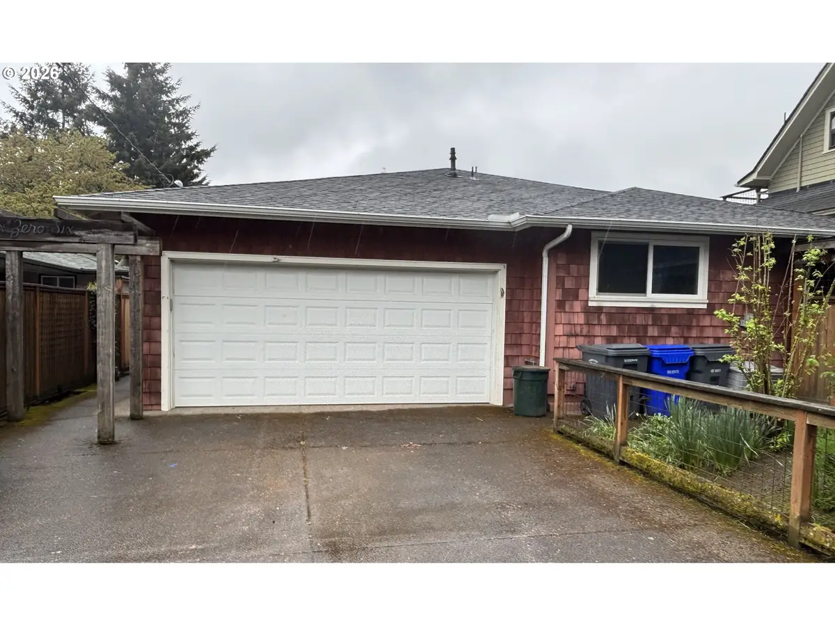 606 SE 73rd Ave, Portland, OR 97215 - #1