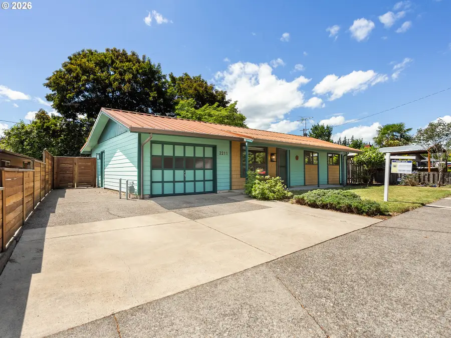 2211 SE 153rd Ave, Portland, OR 97233 - #3
