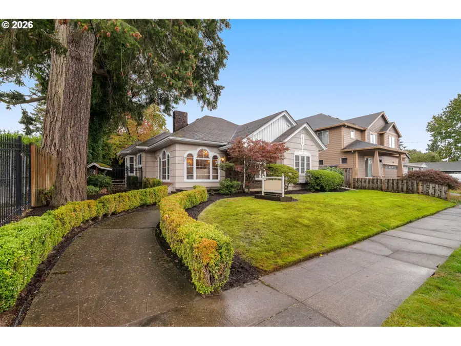 8040 SE Center St, Portland, OR 97206 - #2