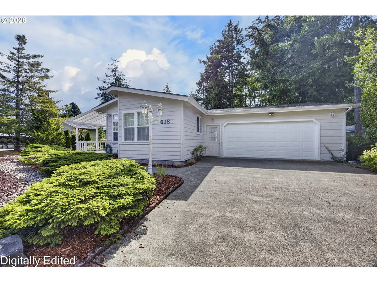 618 38th Pl, Florence, OR 97439 - #1