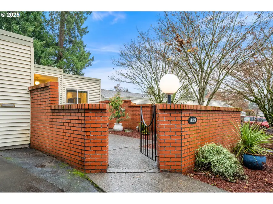 16520 SW Monaco Ln, King City, OR 97224 - Image #2