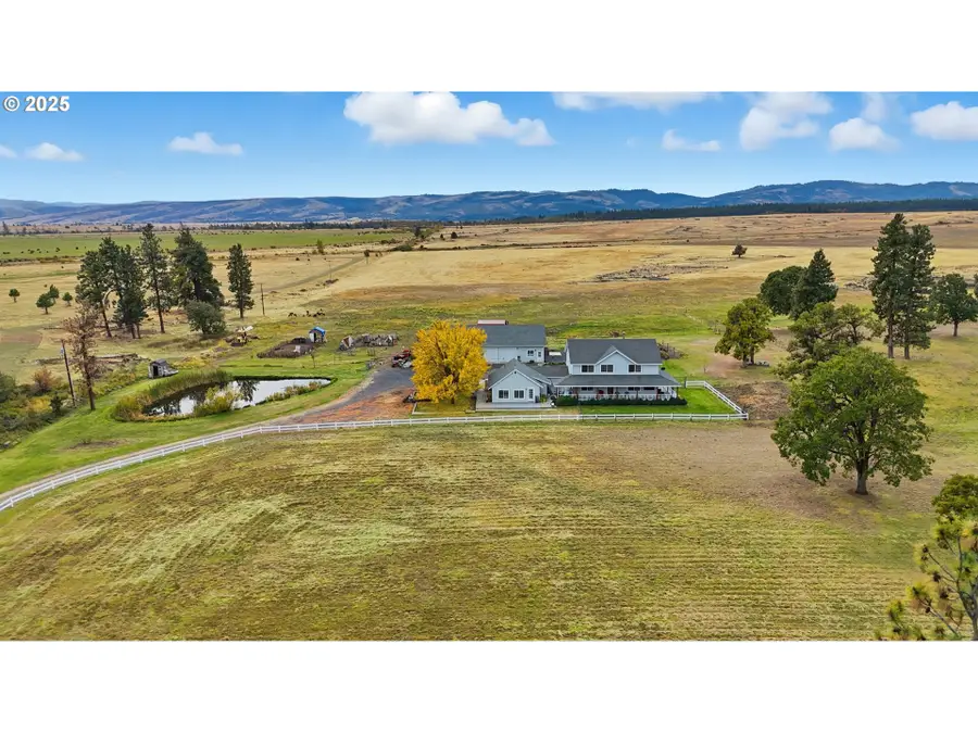 54472 Smock Rd, Tygh Valley, OR 97063 - Image #2