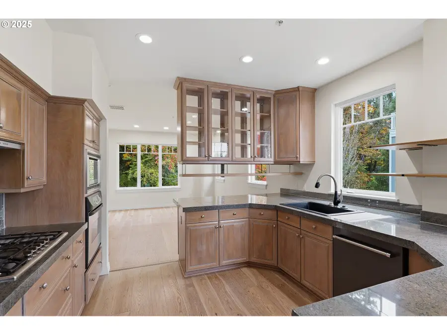 135 Furnace St #22, Lake Oswego, OR 97034 - Image #3