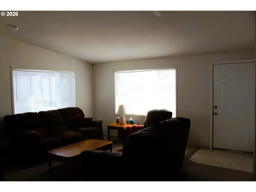 18 S Appleman Rd, Pine Hollow, OR 97063 - #3