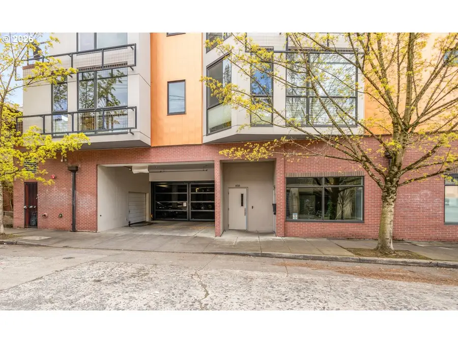 838 SE 38th Ave #202, Portland, OR 97214 - #3