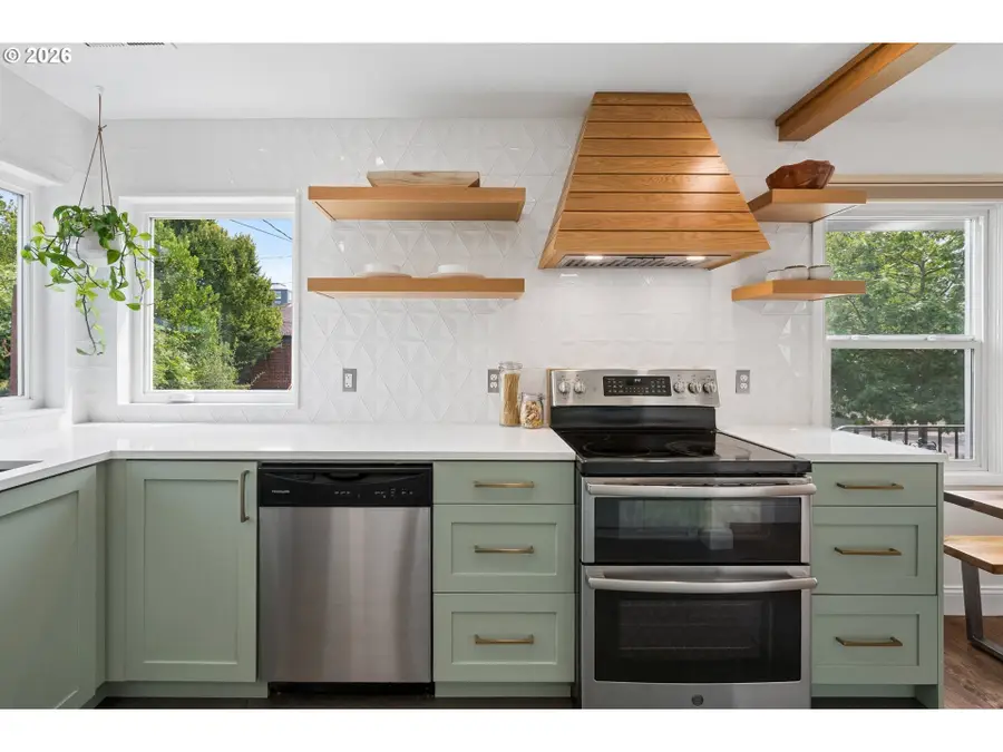 1519 N Jarrett St, Portland, OR 97217 - #3