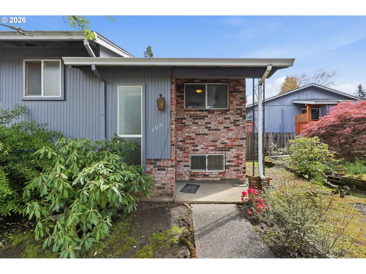100 NE Kane Dr, Gresham, OR 97030 - #1