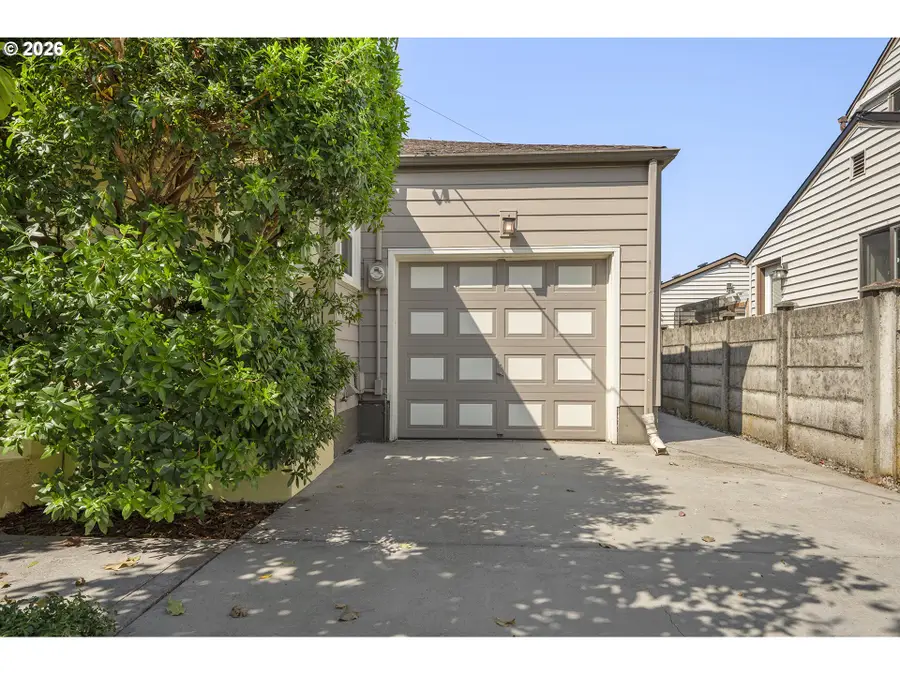 3829 NE 73rd Ave, Portland, OR 97213 - #3