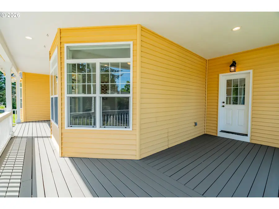 18266 S Holly Ln, Northwest Clackamas, OR 97045 - #3