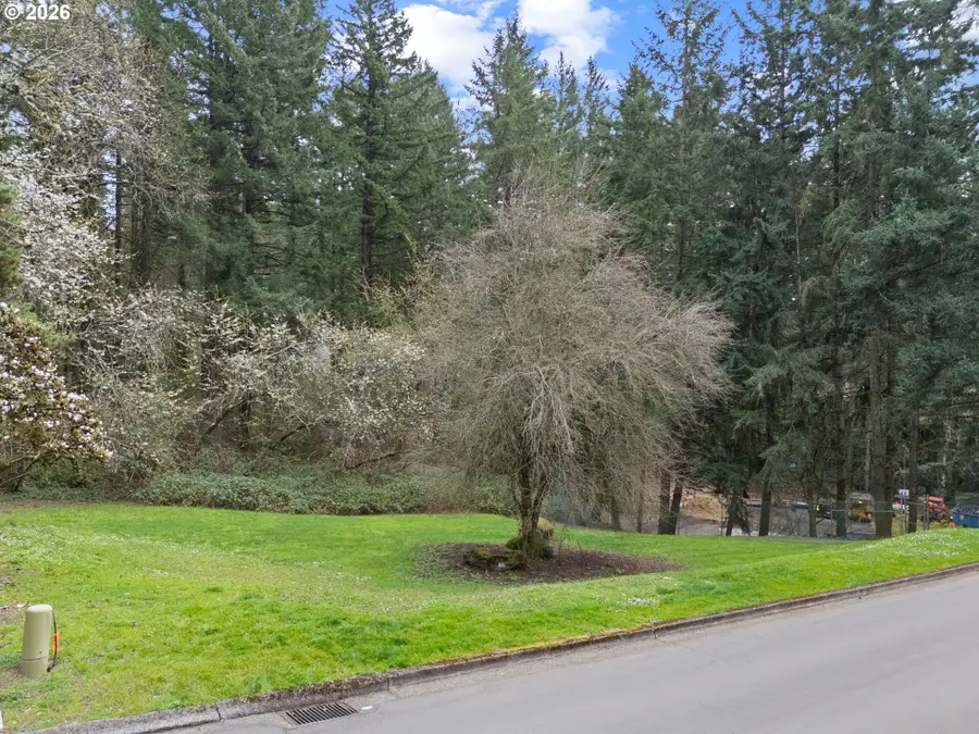 Abelard, Lake Oswego, OR 97035 - #2