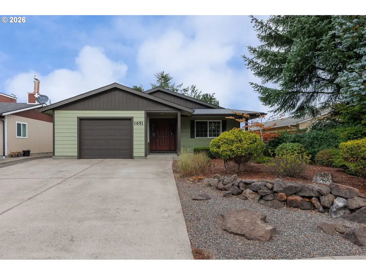 1651 29th St, Florence, OR 97439 - #1