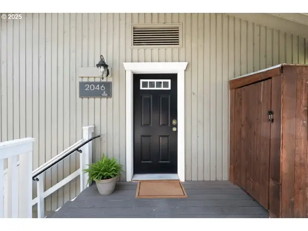 2046 W 14th Pl, Eugene, OR 97402