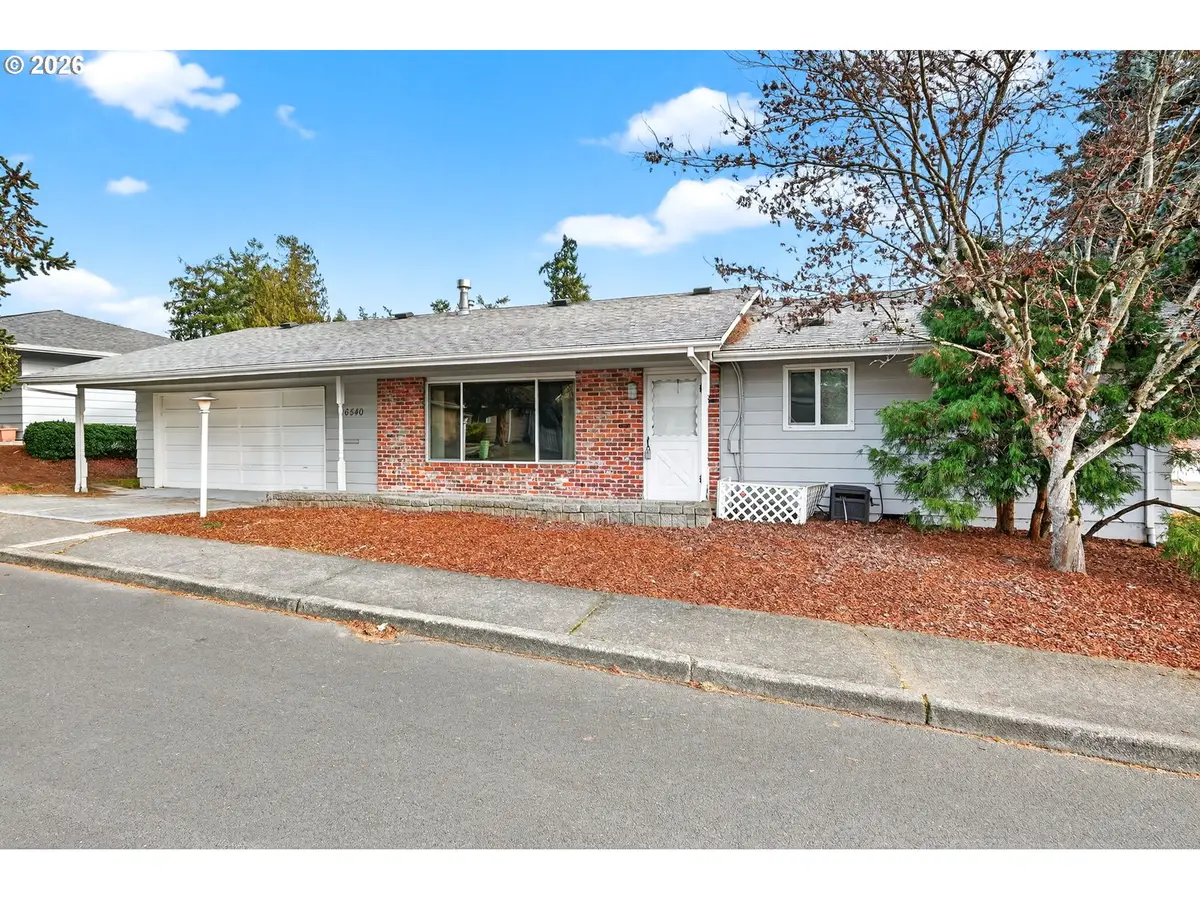 16540 SW King Charles Ave, King City, OR 97224 - Image #1