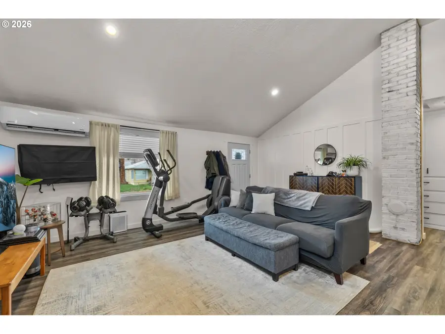 242 NW 1st Ave, John Day, OR 97845 - #3