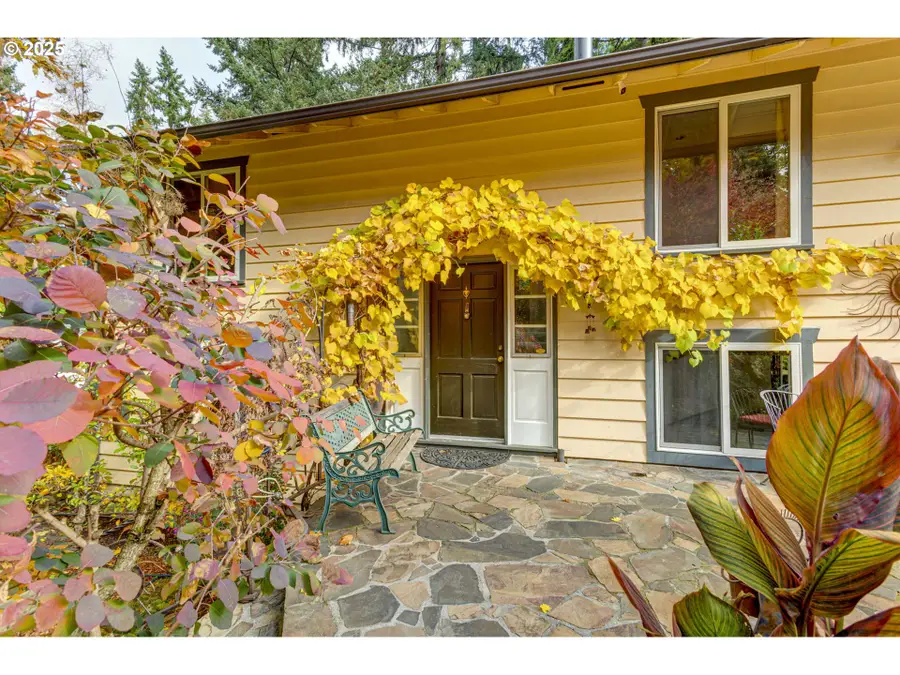 18978 Arrowwood Ave, Lake Oswego, OR 97035 - Image #3