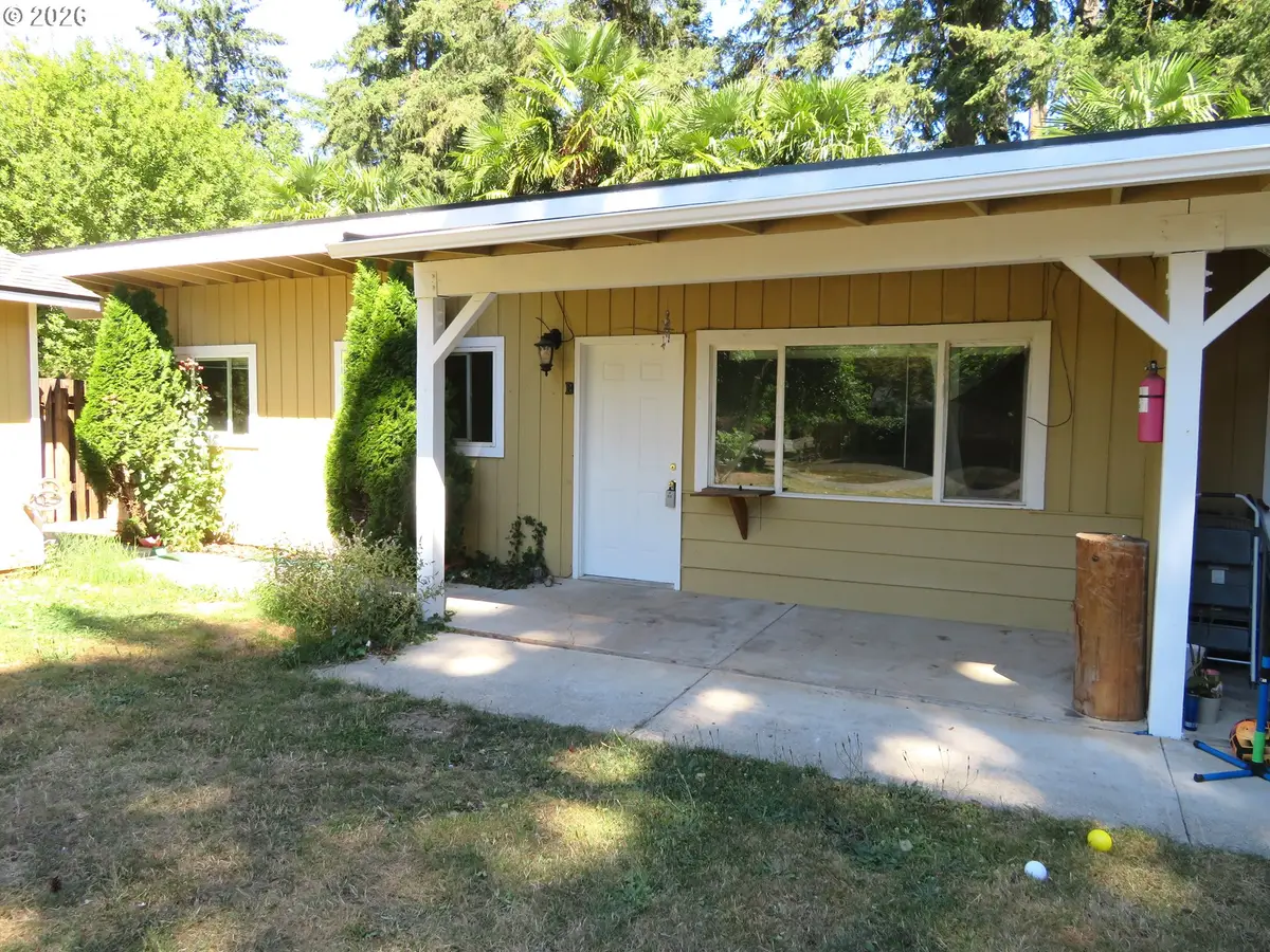 713 SE Englewood Dr, Hillsboro, OR 97123 - #1