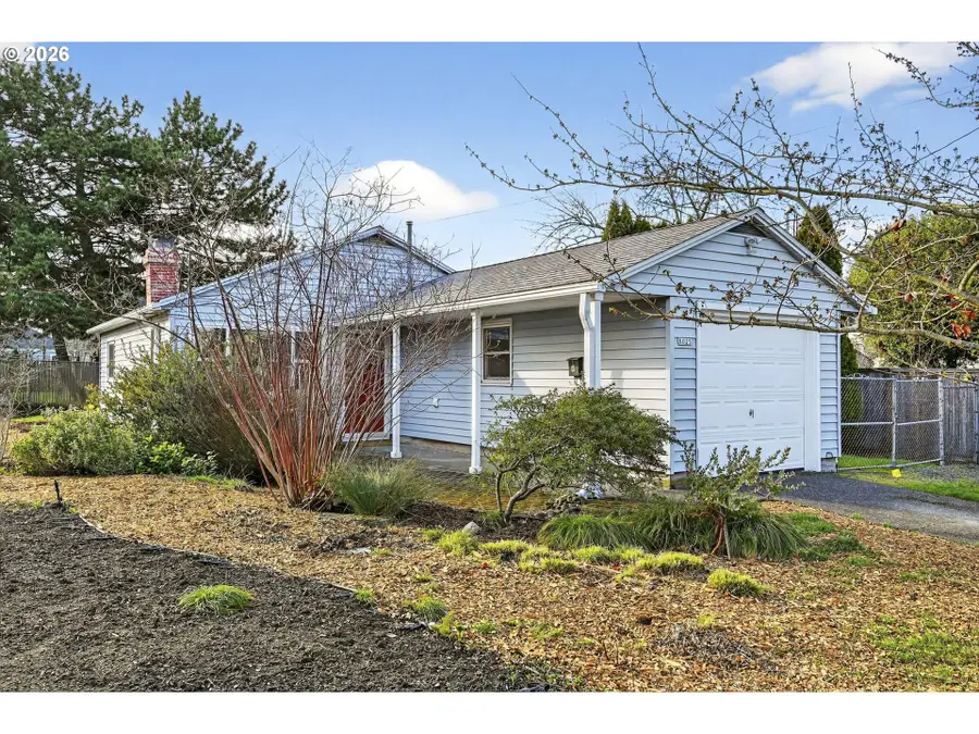 8025 N Chase Ave, Portland, OR 97217 - #2