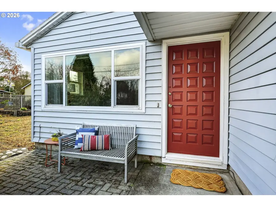 8025 N Chase Ave, Portland, OR 97217 - #3