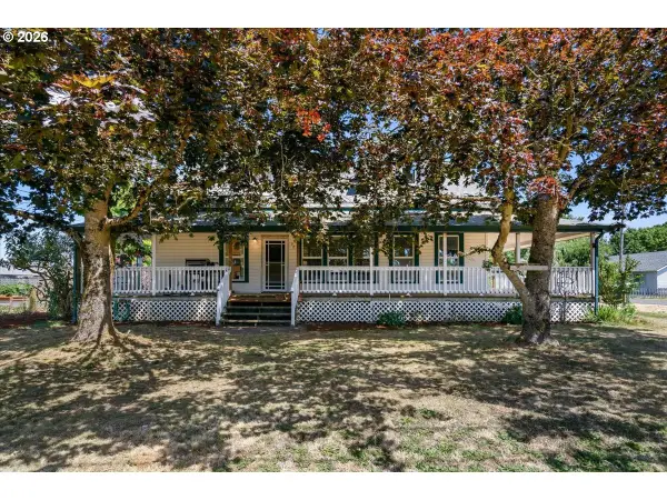90 E B St, Halsey, OR 97348