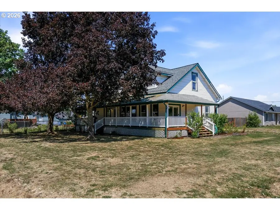 90 E B St, Halsey, OR 97348 - #2