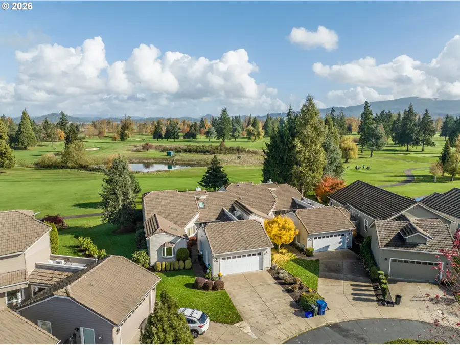 370 Magnolia Dr, Creswell, OR 97426 - #3
