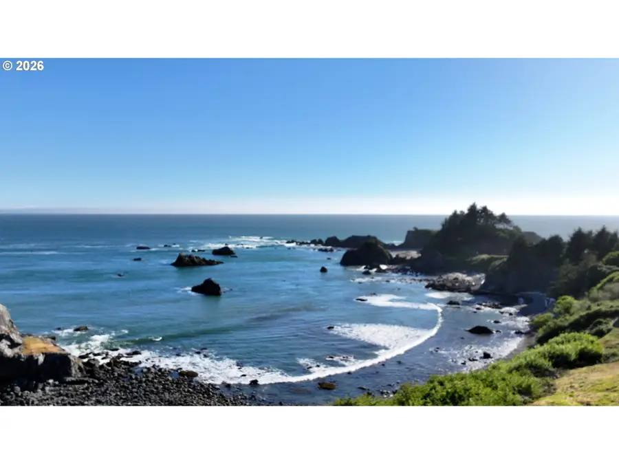 842 Chetco Point Ter, Brookings, OR 97415 - #3