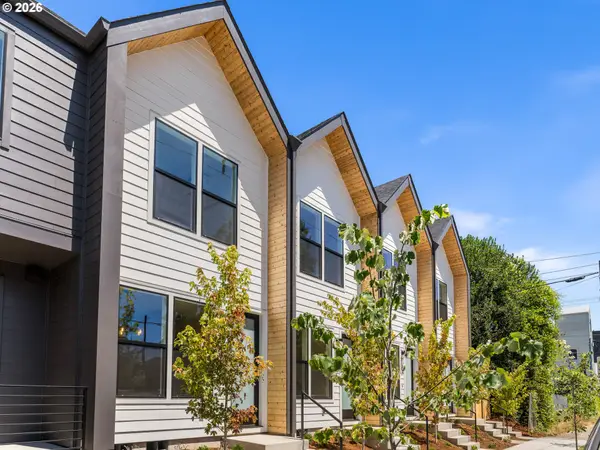 261 N Skidmore St #4, Portland, OR 97217