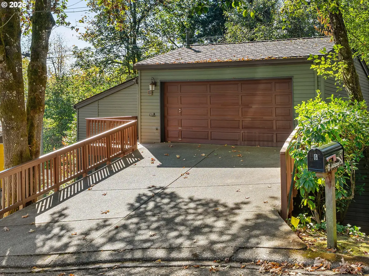 6 Adams Ct, Lake Oswego, OR 97035 - #1