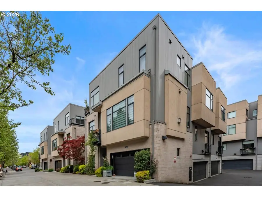 2140 NW 16th Ave, Portland, OR 97209 - #3