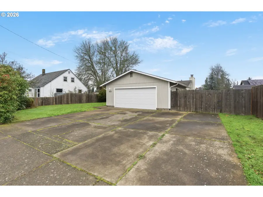 4671 Royal Ave, Eugene, OR 97402 - #3