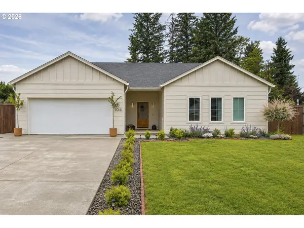 104 W Mcdowell Ct, Yacolt, WA 98675