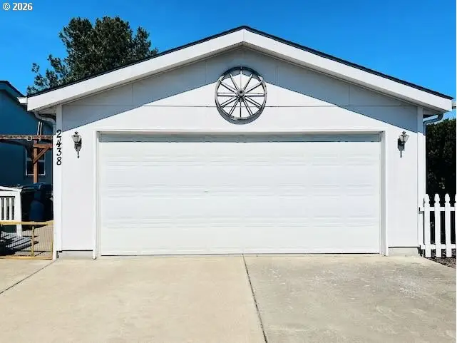 2438 Maia Loop, Springfield, OR 97477 - #2