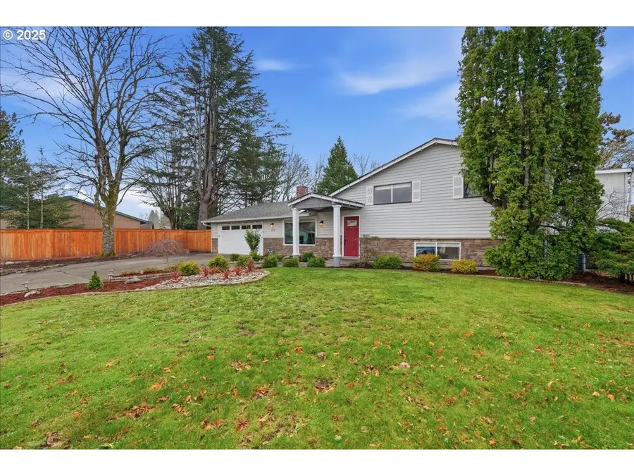 1371 NE Barnes Ct, Gresham, OR 97030 - Image #3