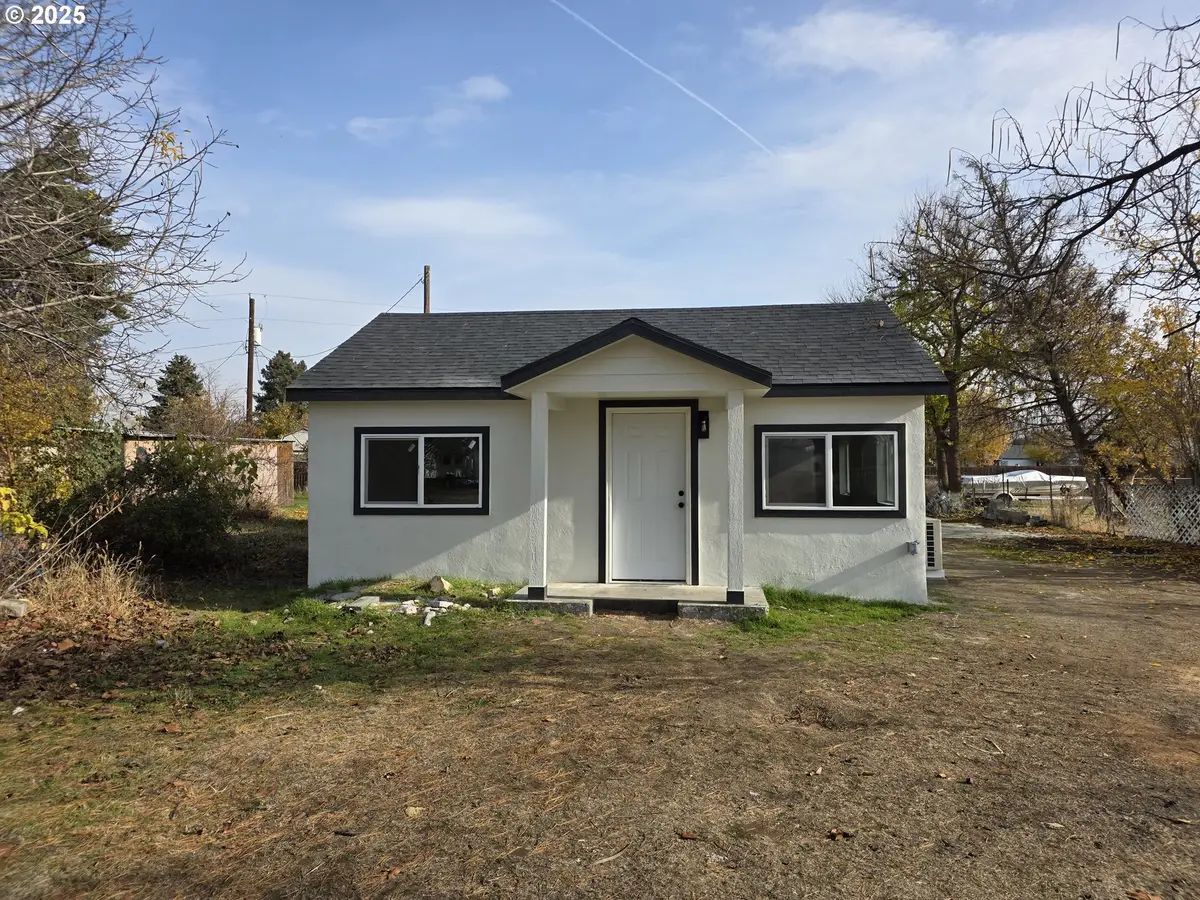 310 NE Fourth St, Irrigon, OR 97844 - Image #1