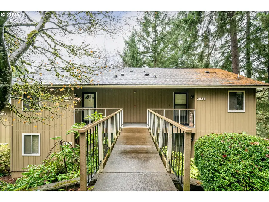 3833 Colony Oaks Dr, Eugene, OR 97405 - Image #3
