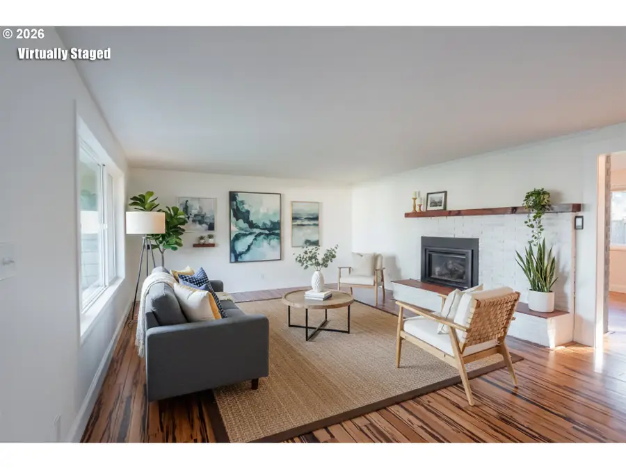 2668 Jeppesen Acres Rd, Eugene, OR 97401 - #3