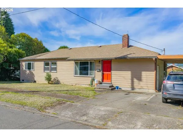 1030 Myrtle Crest Ln, MyrtlePoint, OR 97458